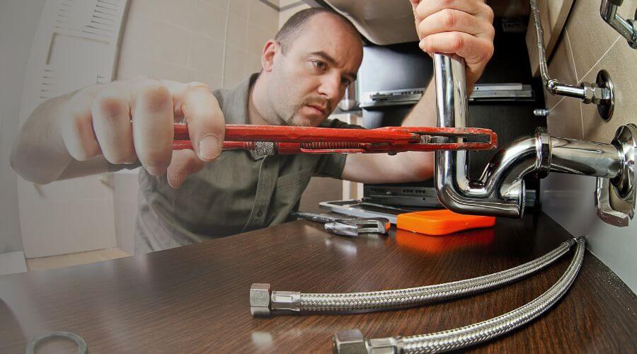 Local expert plumbing services in Des Moines, IA